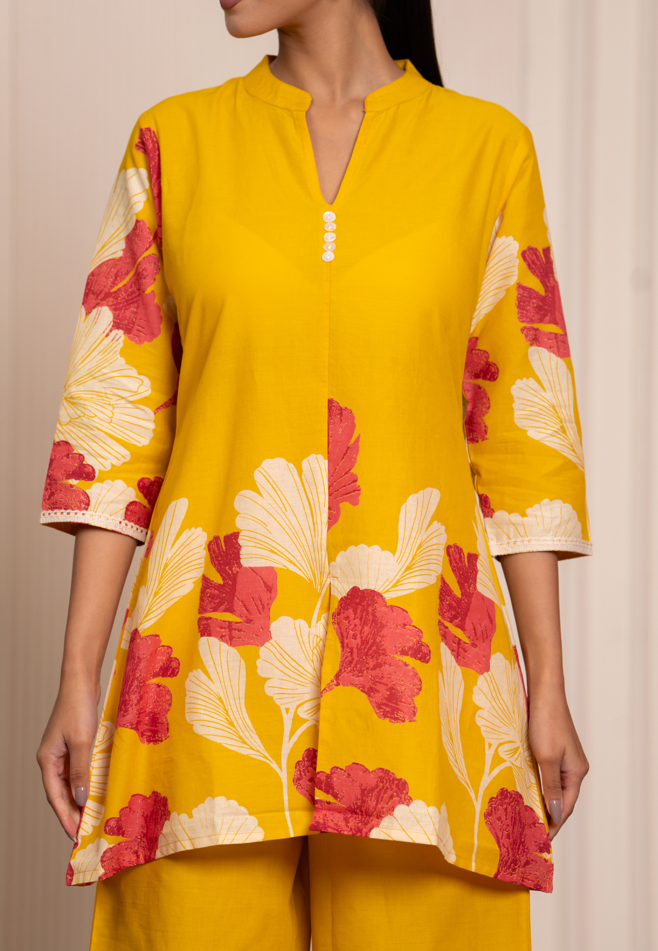 Effortless Style in Mustard & Pink Blooms