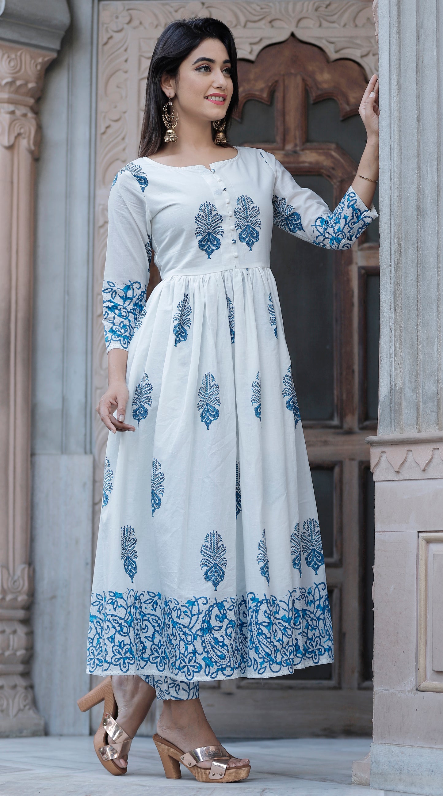 Anarkali White Hand Block Printed Kurta Set.