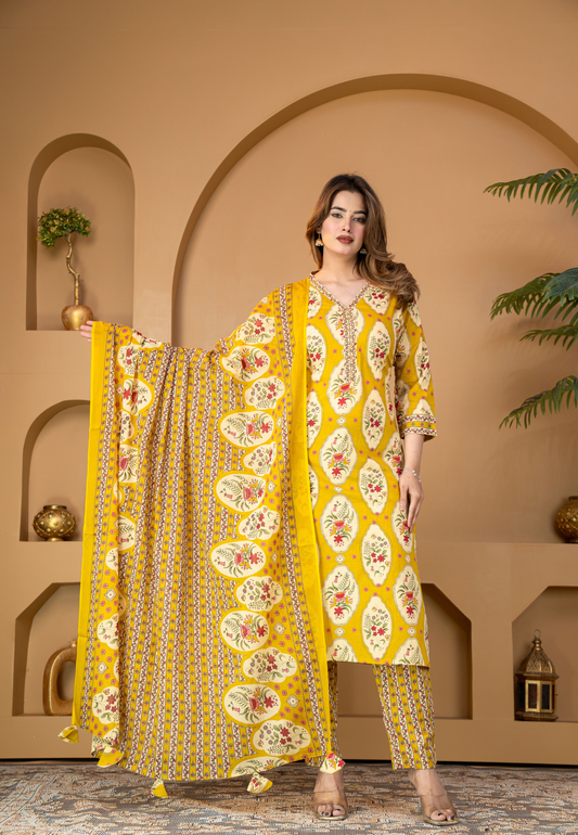 Yellow Ethnic Kurta Set with Floral Motifs & Dupatta