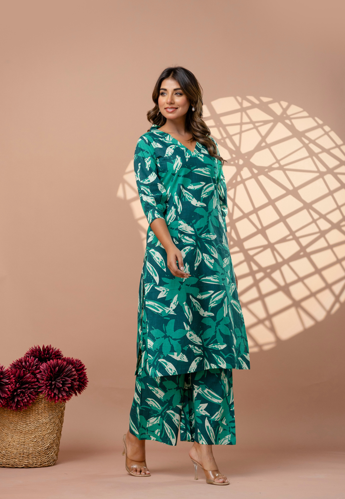 Elegant Green Leaf-Printed Cotton Kurta Set