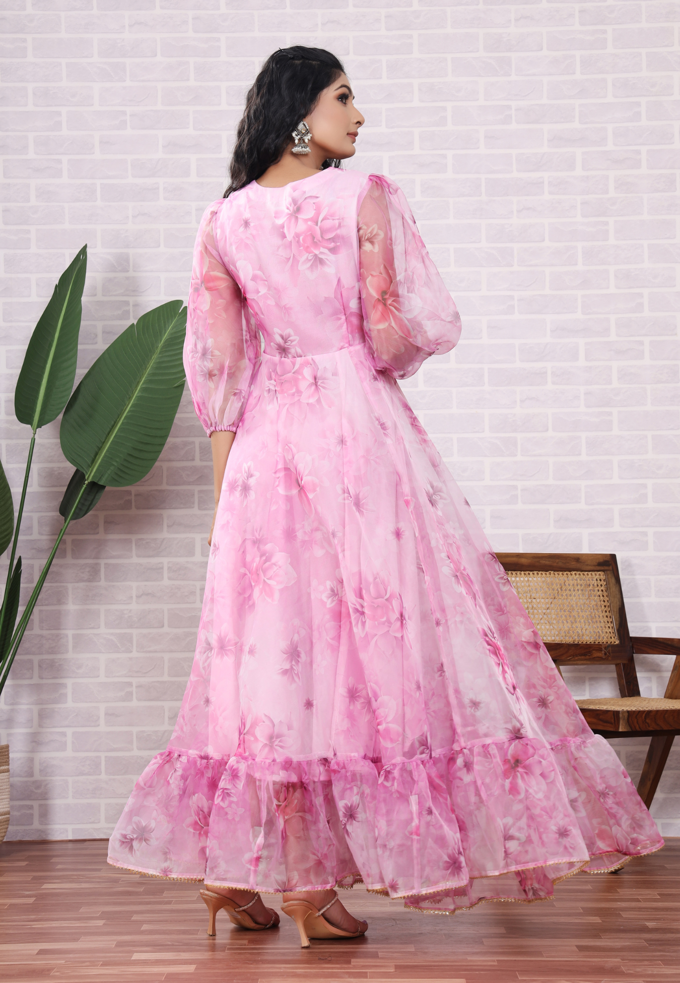 Soft Organza, Bold Florals A Symphony of Style and Comfort