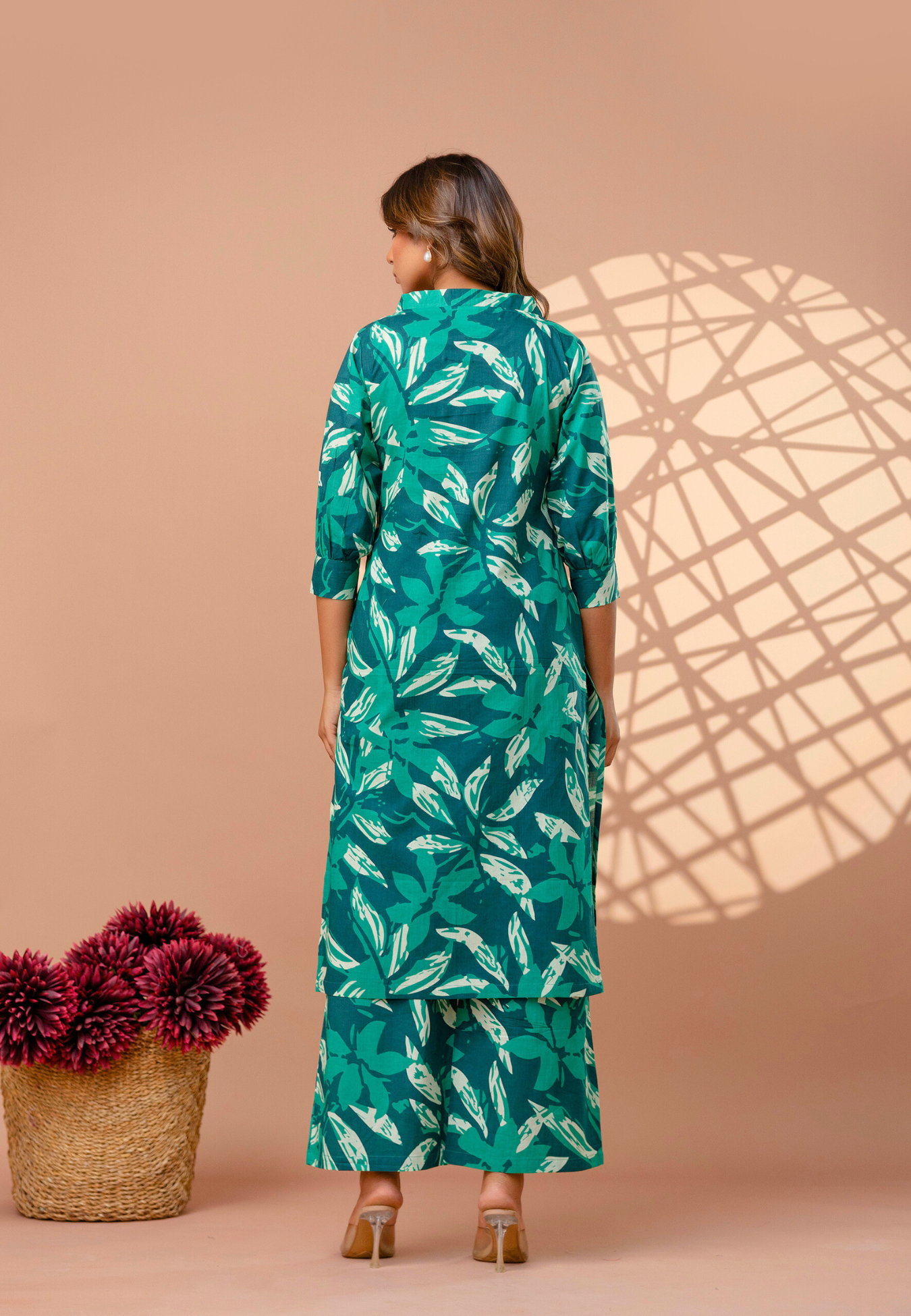 Elegant Green Leaf-Printed Cotton Kurta Set