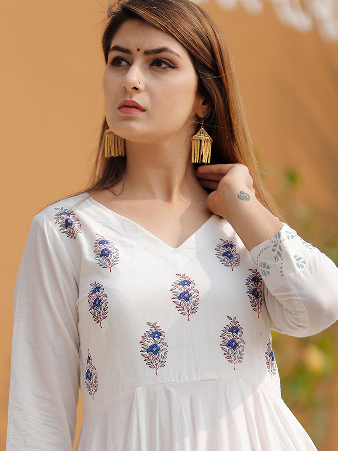 Blooming Hand Block Printed Cotton Kurta Set.